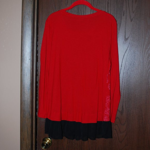 3/$30 - Pretty Red & Black Top - XL - Picture 5 of 9